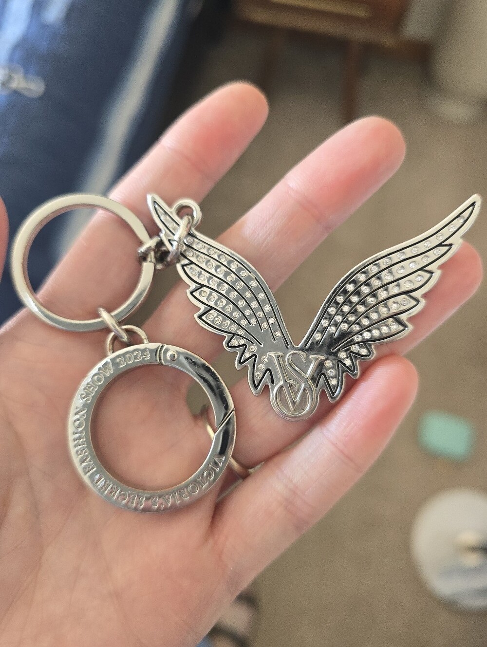Victoria's Secret Fashion Show Dream Angel Wings Key Chain